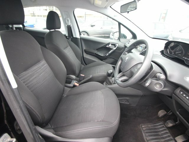 Peugeot 208 1.2 Puretech Active Premium -Plus Grey #9