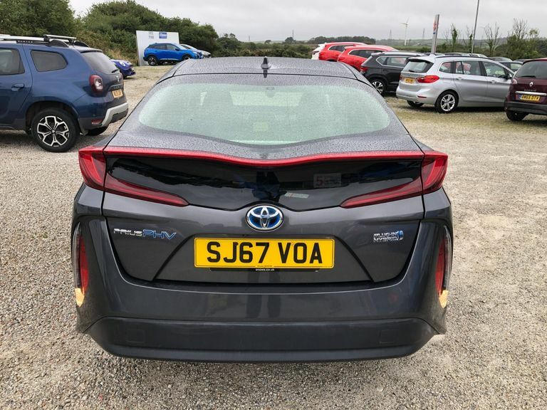 Toyota Prius+ Excel Cvt Blue #7