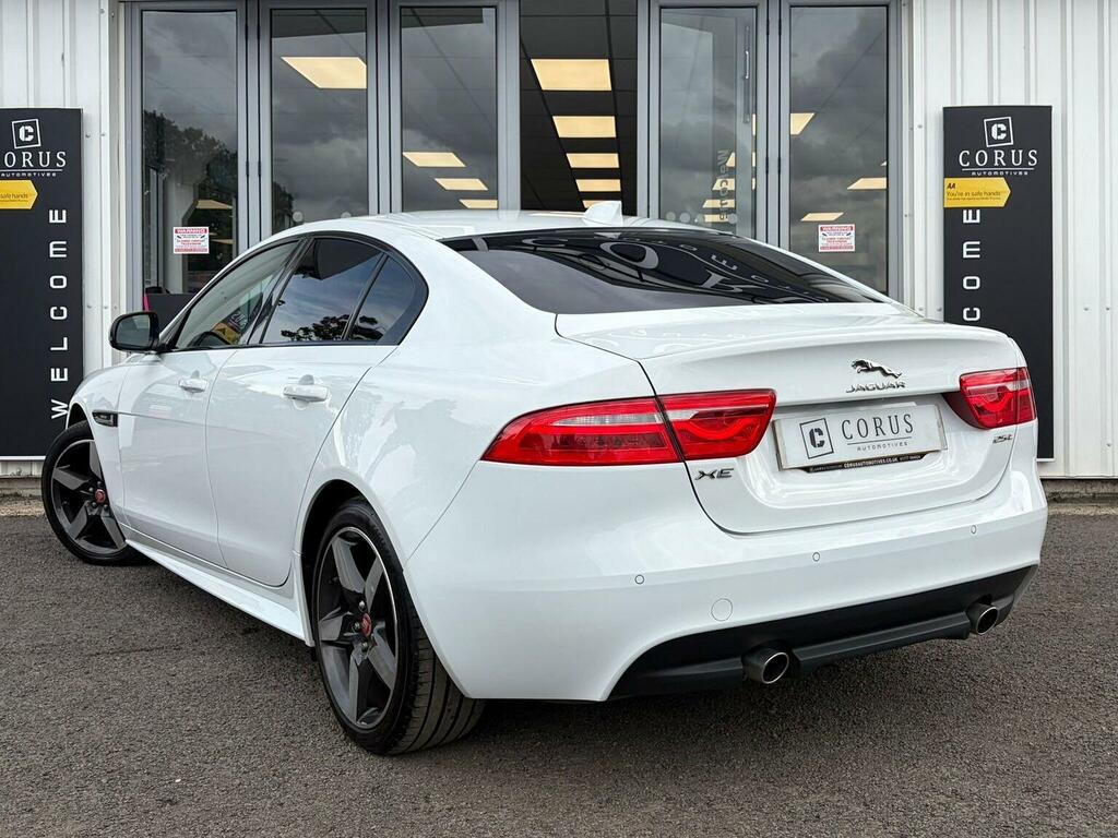 Jaguar XE Xe R-dynamic S Black #11
