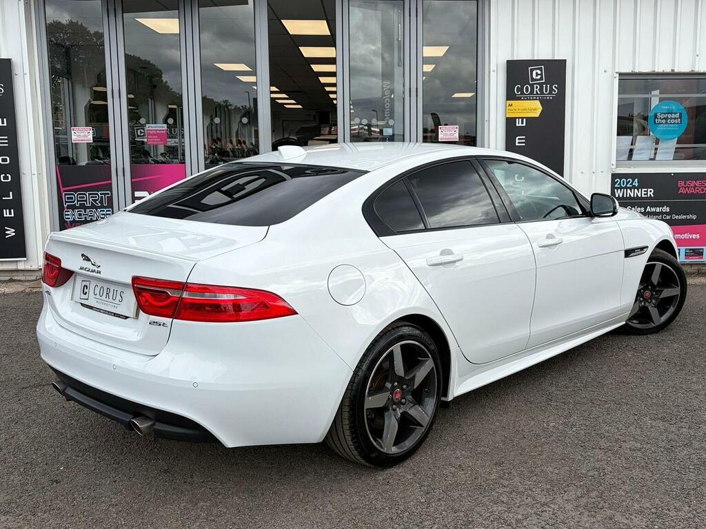 Jaguar XE Xe R-dynamic S Black #15