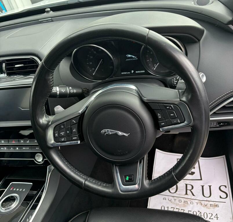 Jaguar XE Xe R-dynamic S Black #21