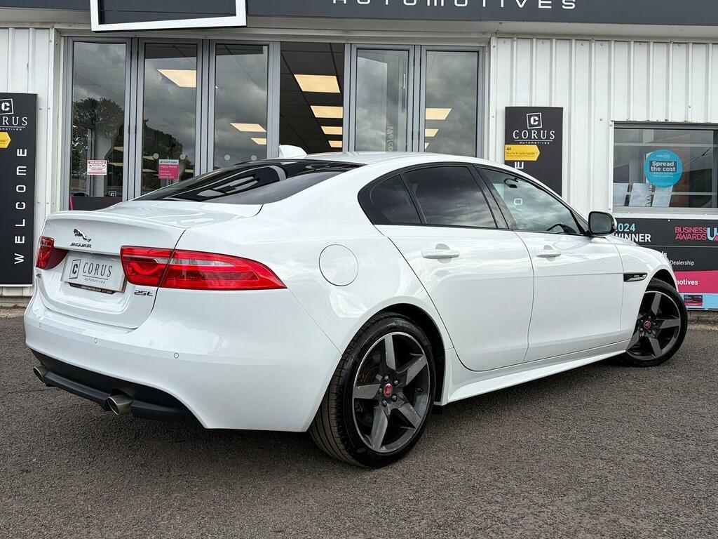 Jaguar XE Xe R-dynamic S Black #13