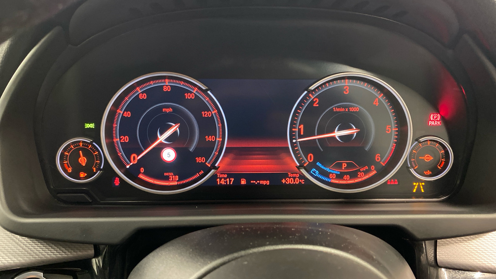 BMW X5 M50d Grey #9