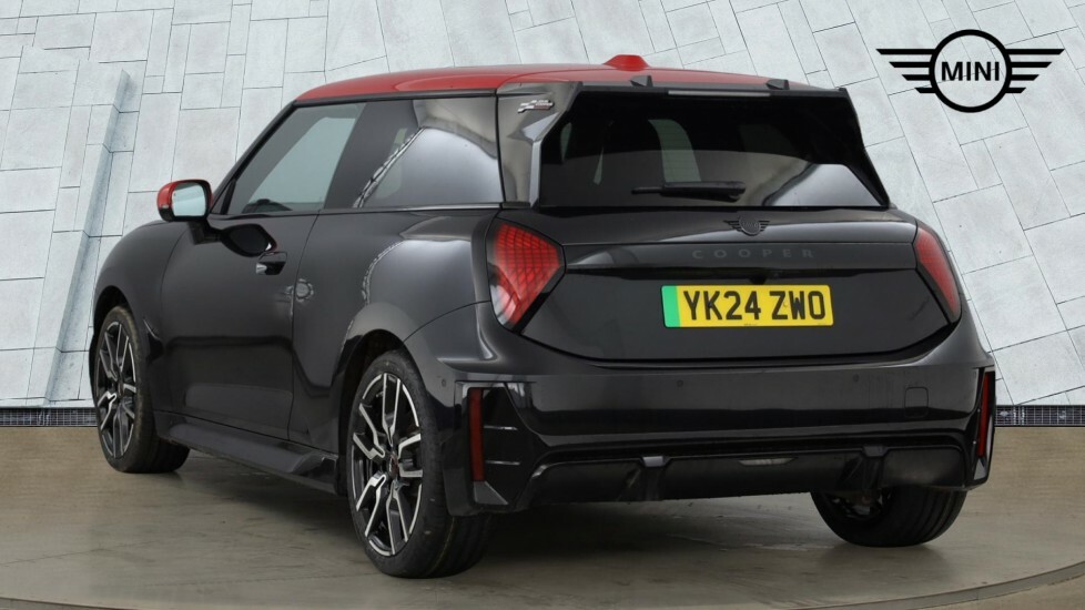 Mini Hatch Cooper E YK24ZWO Black #2