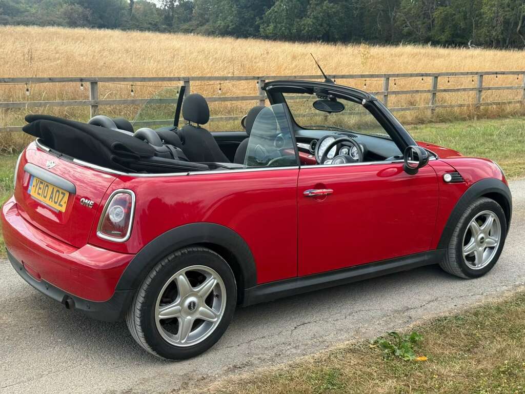 Mini Convertible 1.6 One Red #4
