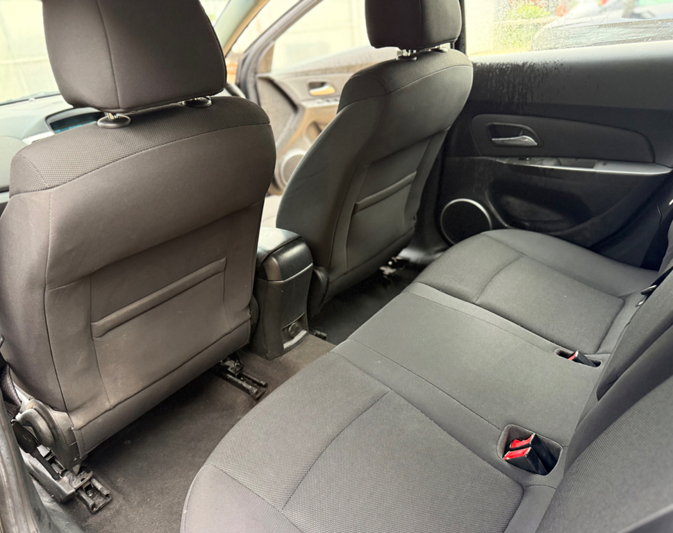 Chevrolet Cruze Hatchback 1.6 Grey #22