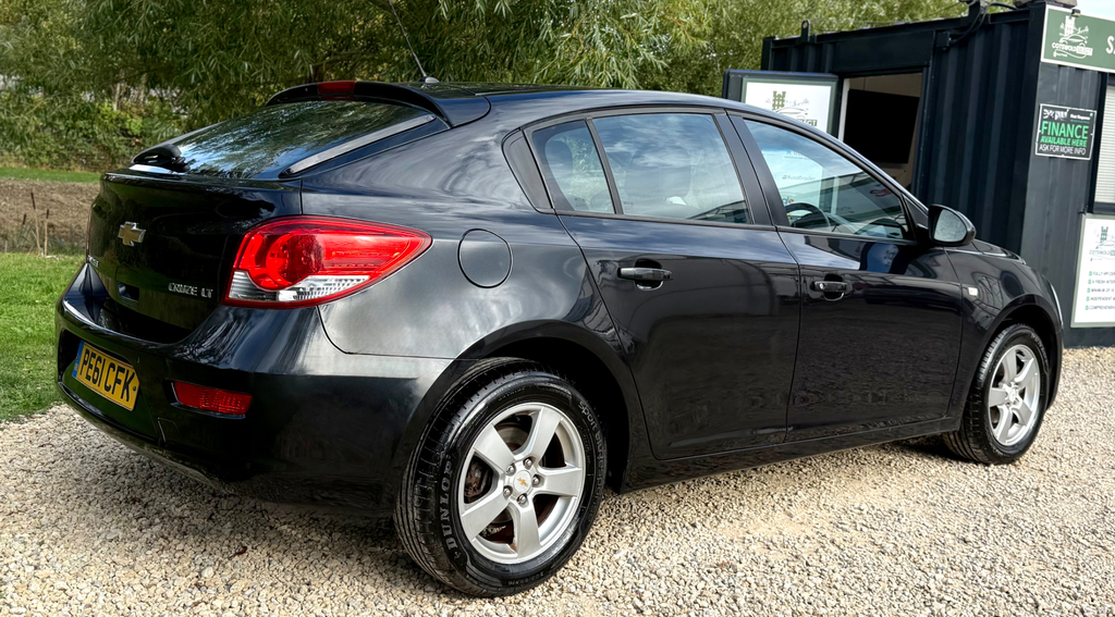 Chevrolet Cruze Hatchback 1.6 Grey #8