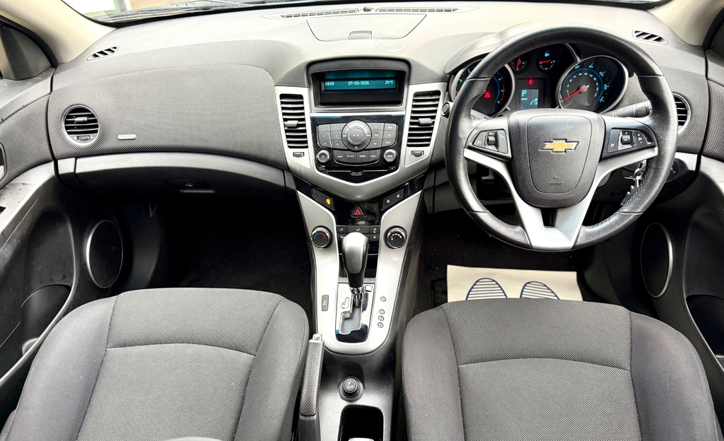 Chevrolet Cruze Hatchback 1.6 Grey #7