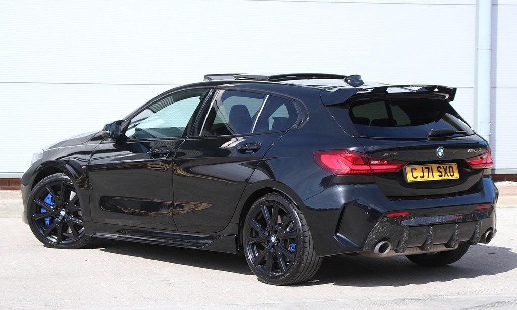 BMW 1 Series Automatic Black #3