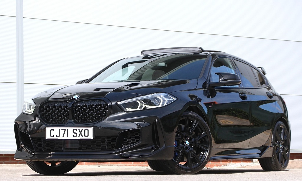BMW 1 Series Automatic Black #5