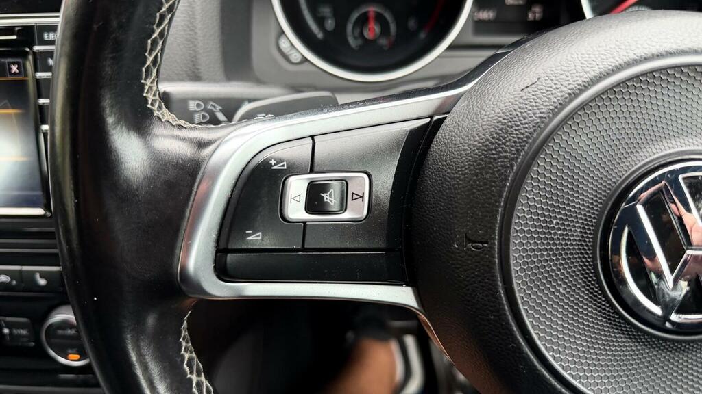 Volkswagen Scirocco Scirocco R-line Bluemotion Technology Tdi White #36