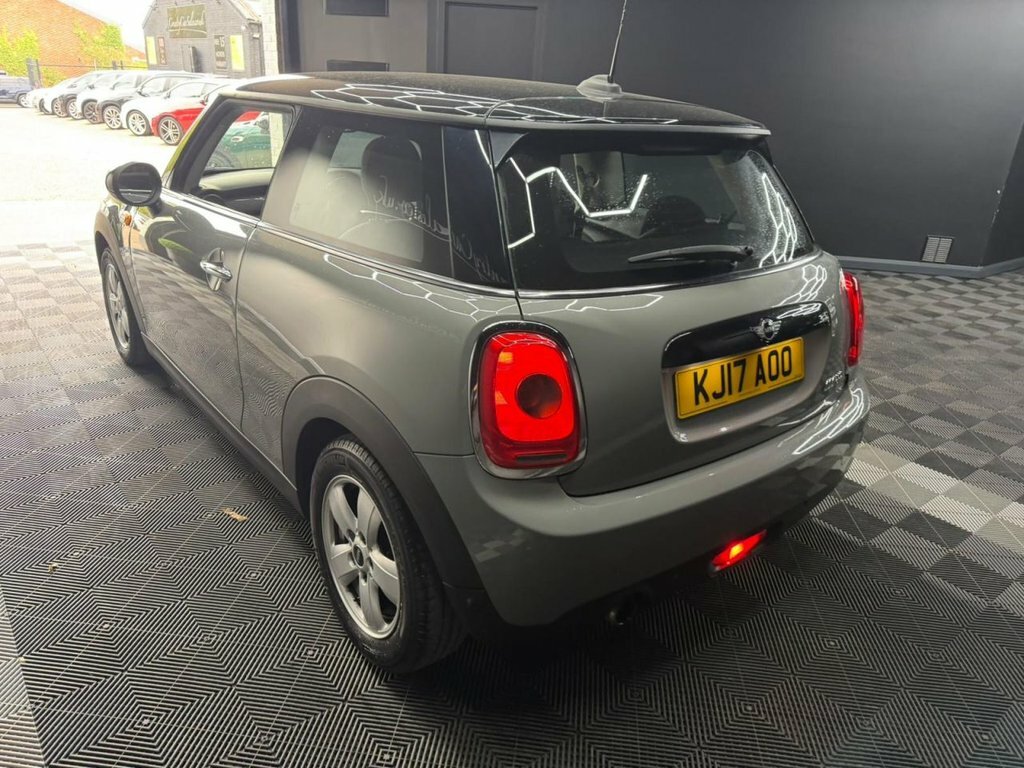 Mini Hatch 1.5 Cooper Hatchback Euro 6 Ss KJ17AOO Grey #5