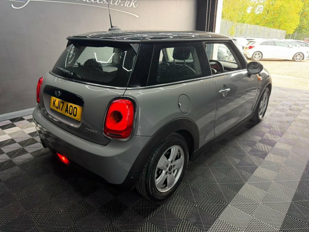 Mini Hatch 1.5 Cooper Hatchback Euro 6 Ss KJ17AOO Grey #4