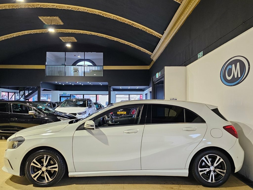 Mercedes-Benz A Class 1.6L Se White #5