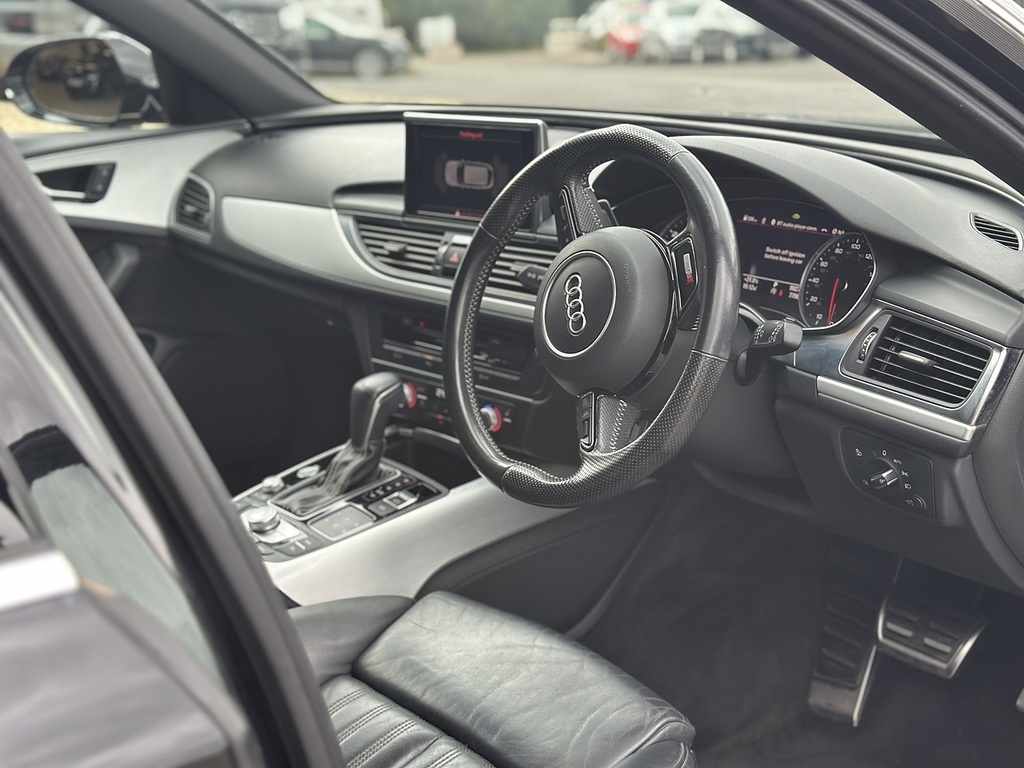 Audi A6 Avant Tdi Ultra S Line WH16OAW Black #2