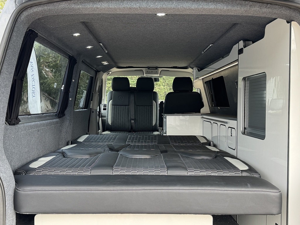 Volkswagen Transporter T5.1 T30 140 Lwb Dsg Grey #6
