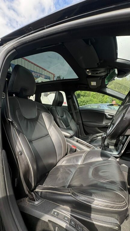 Volvo V40 D4 190 R Design Lux Nav  #3
