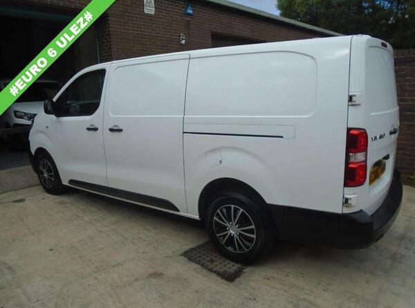 Vauxhall Vivaro 2.0 L1h1 3100 Elite Ss 175 Bhp Grey #4