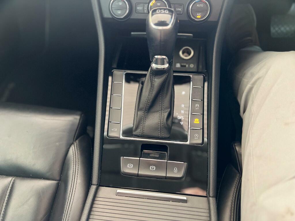 Skoda Superb Se L Executive Tdi Grey #11