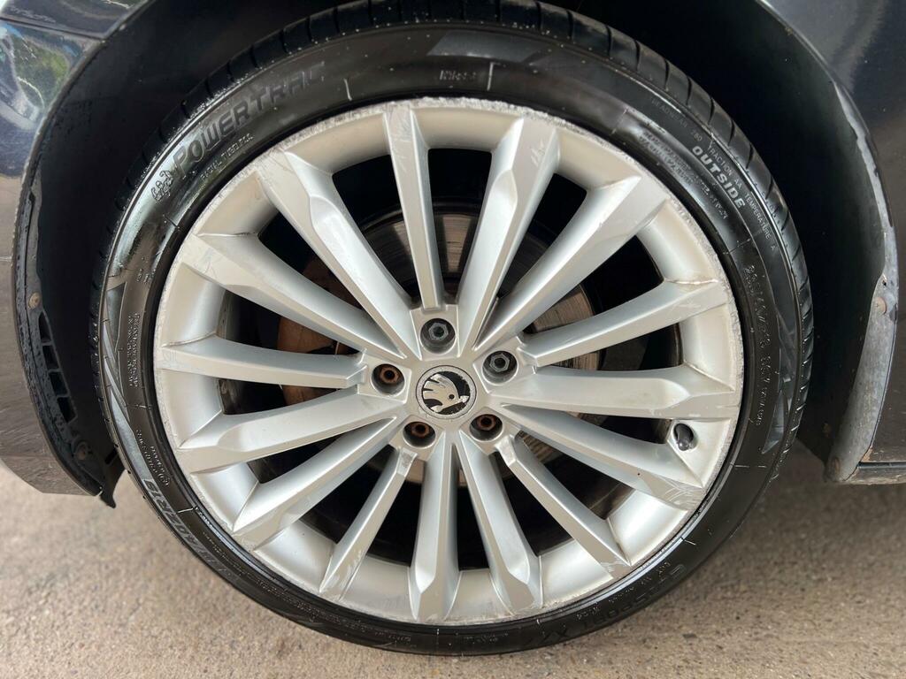 Skoda Superb Se L Executive Tdi Grey #24