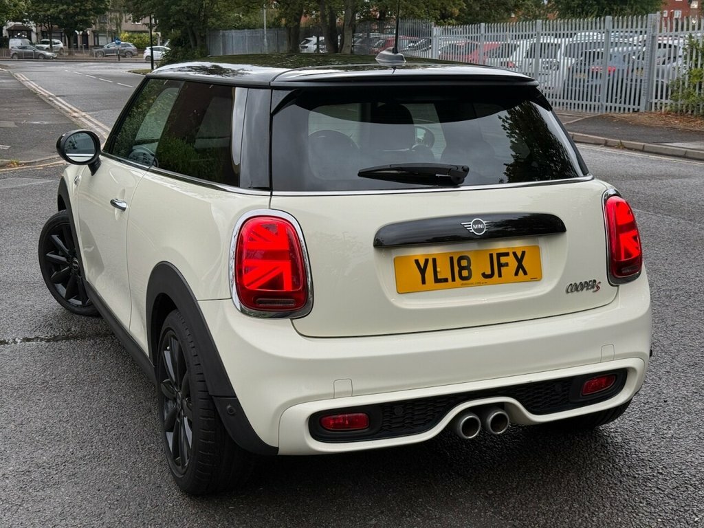 Mini Hatch 2L Cooper S YL18JFX White #5