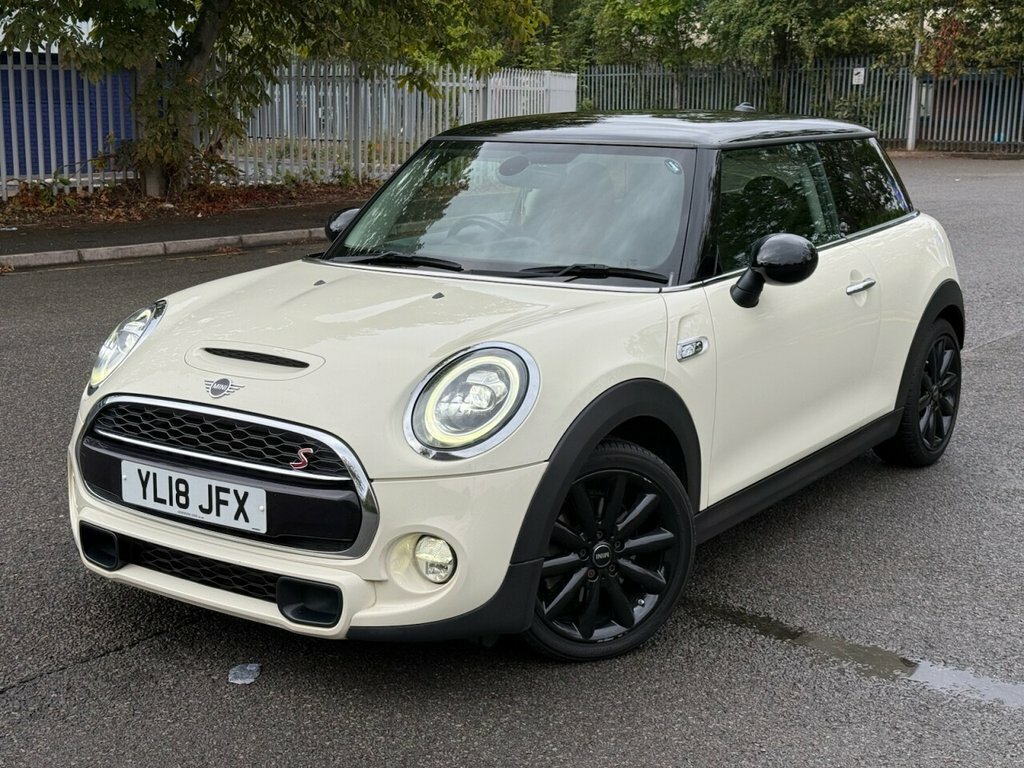 Mini Hatch 2L Cooper S YL18JFX White #3