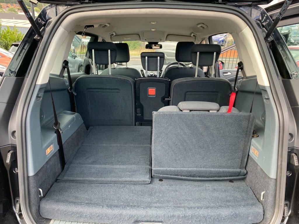 Ford Grand C-Max Titanium Grey #13