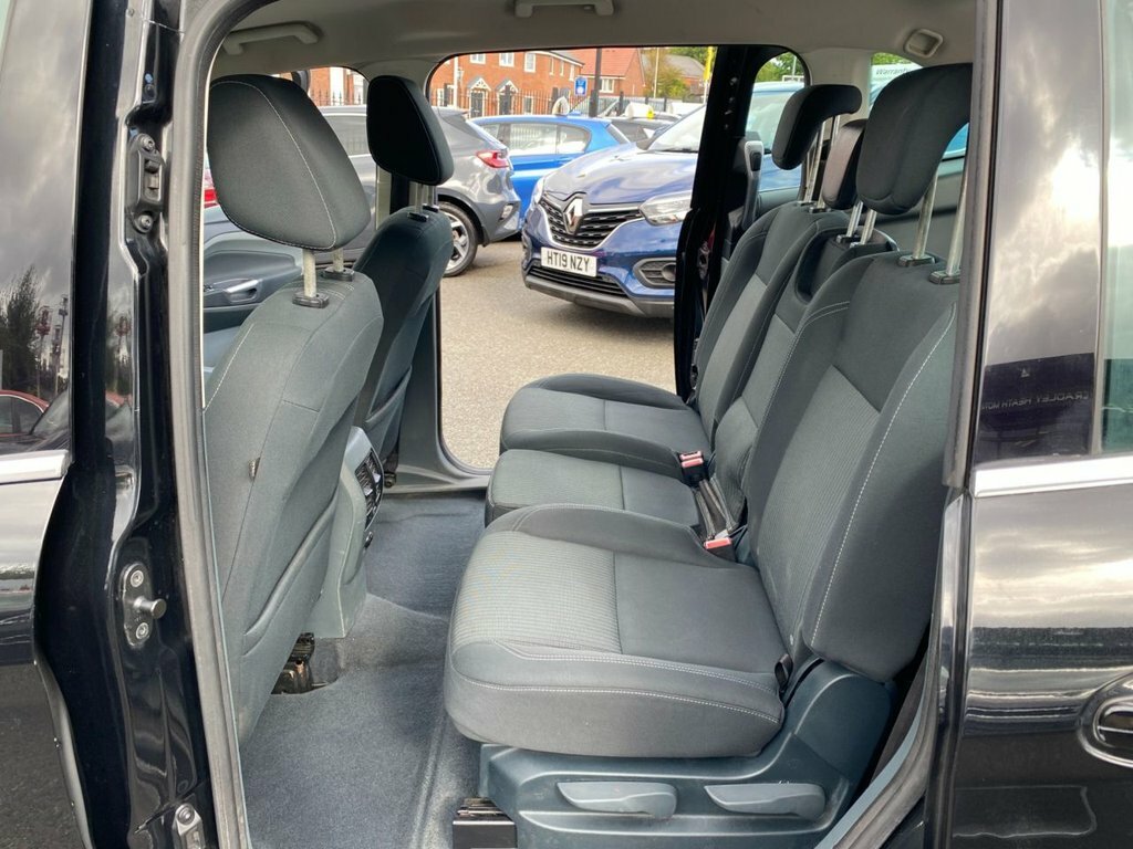 Ford Grand C-Max Titanium Grey #14