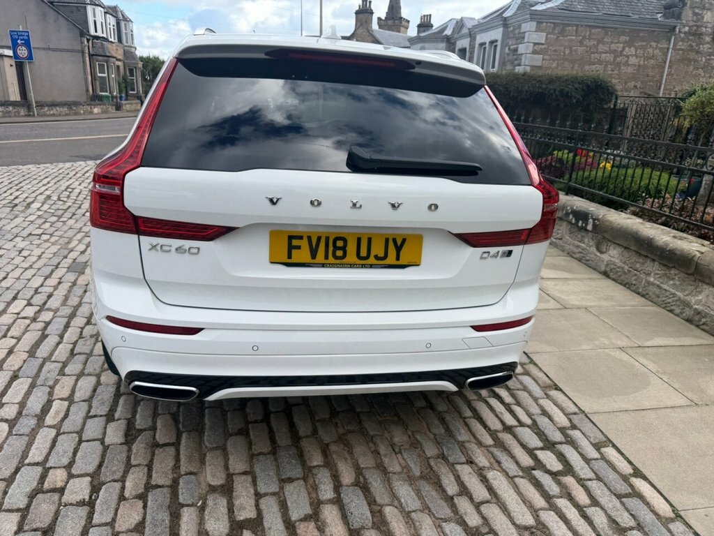 Volvo XC60 Suv FV18UJY White #6