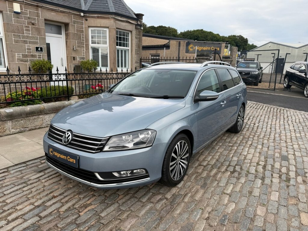 Volkswagen Passat Estate Grey #2