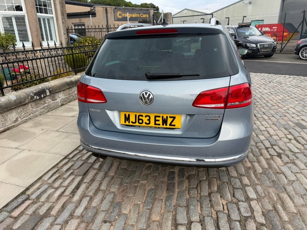 Volkswagen Passat Estate Grey #6