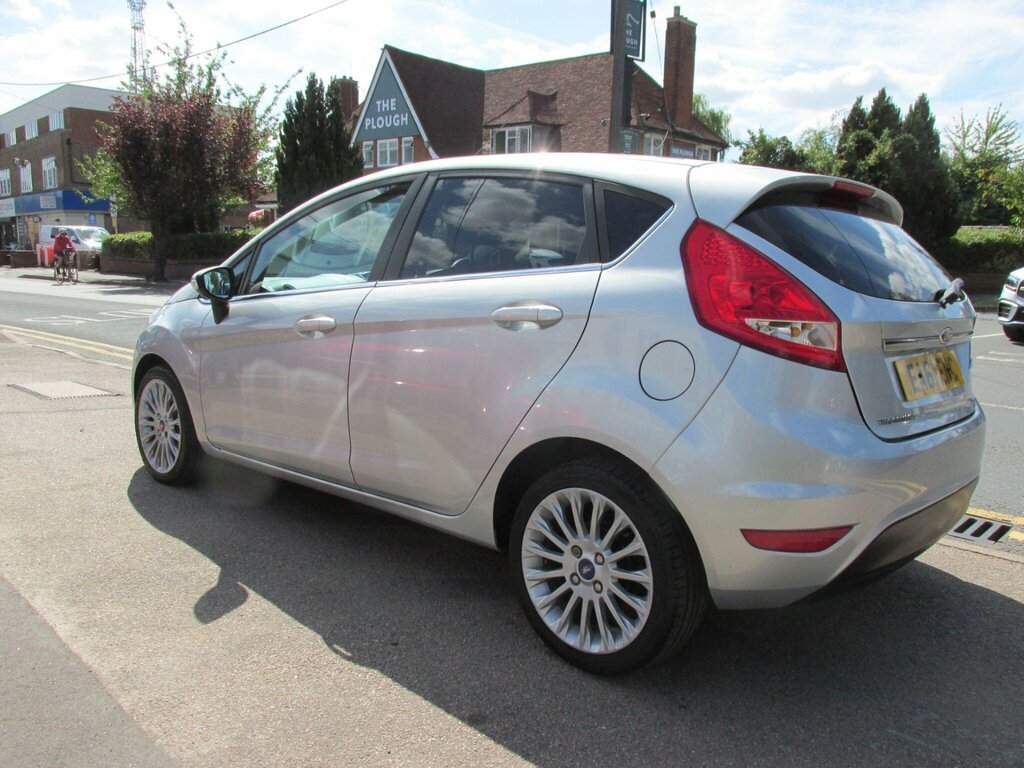 Ford Fiesta 1.4 Titanium Silver #4