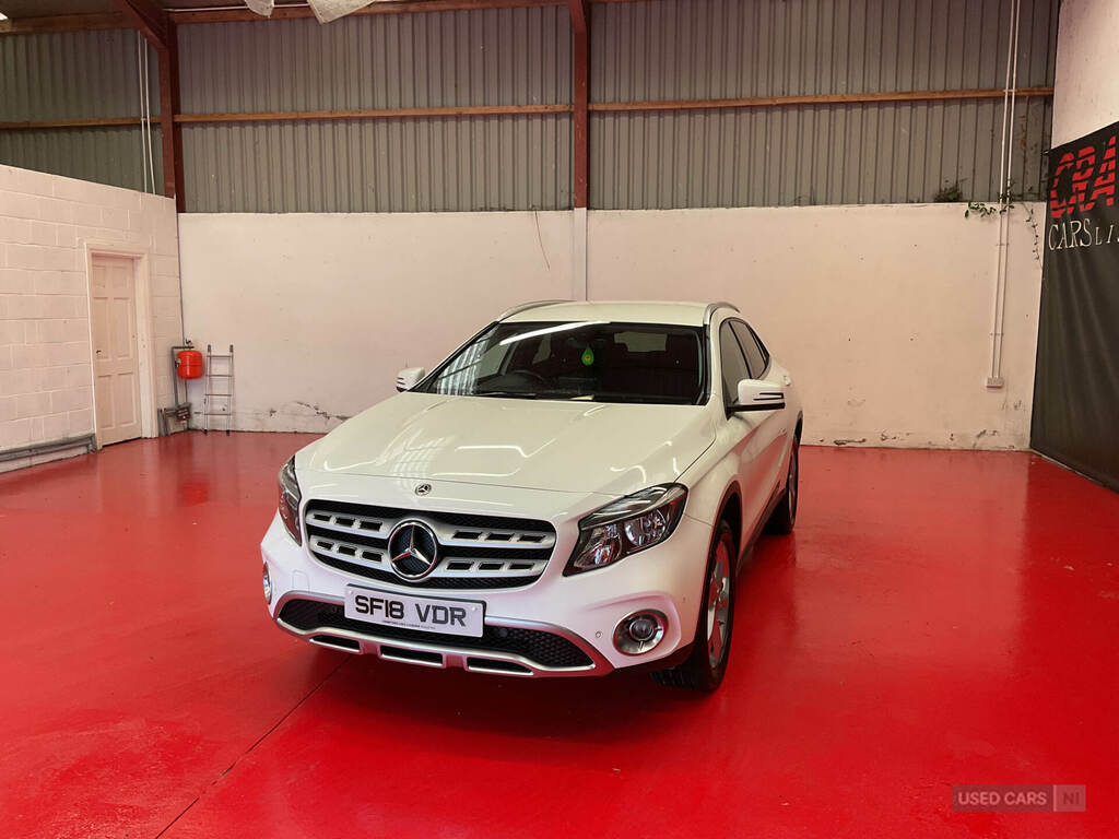 Mercedes-Benz GLA Class Gla 200 Sport Executive SF18VDR White #6