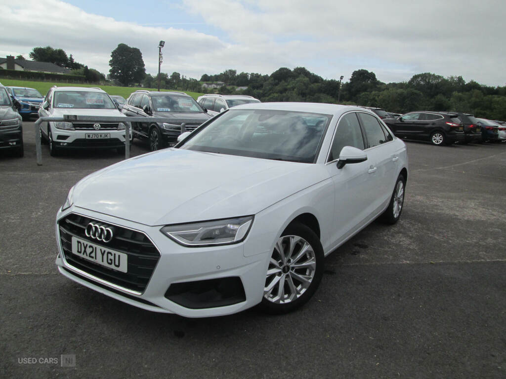 Audi A4 35 Tdi Technik S Tronic White #2