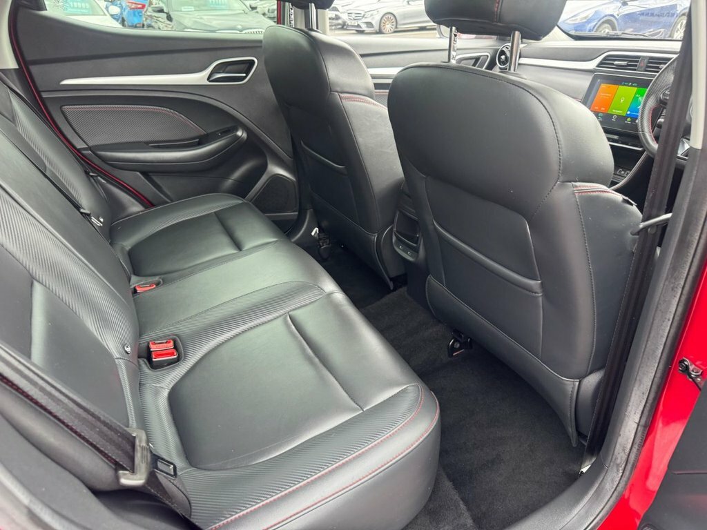 MG ZS 1L Exclusive Red #6