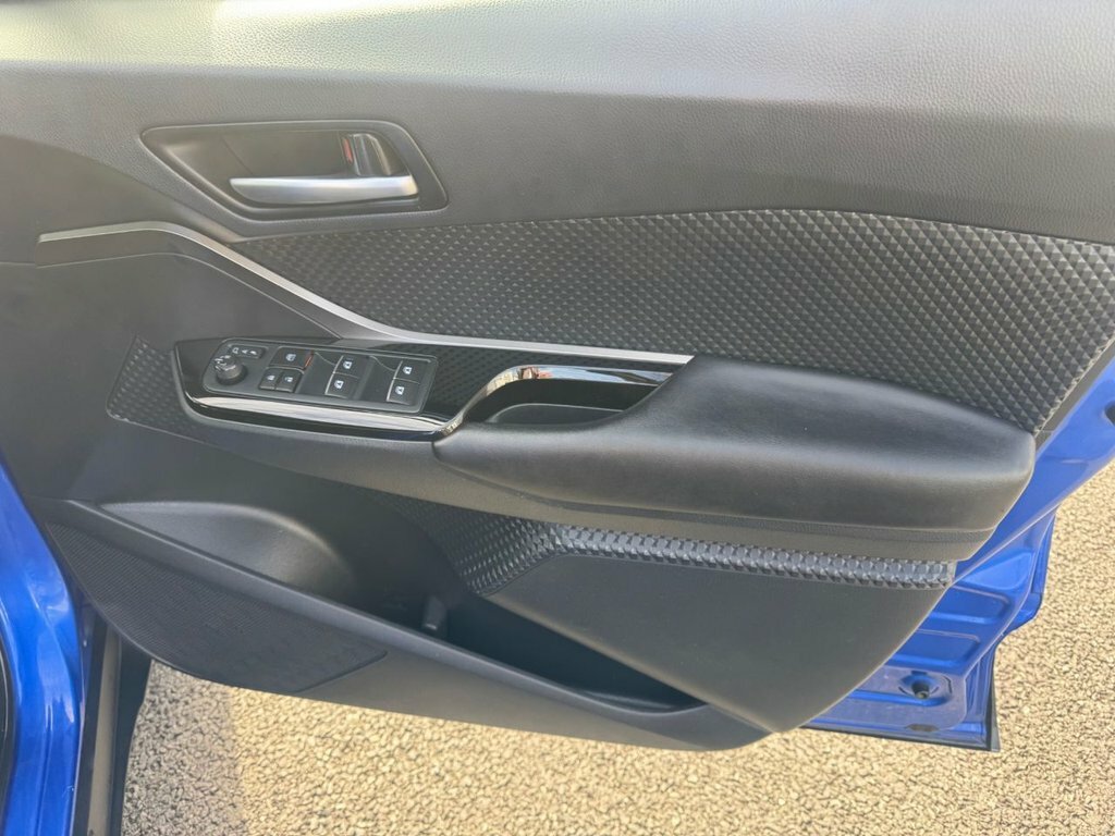 Toyota C-Hr Dynamic Blue #11