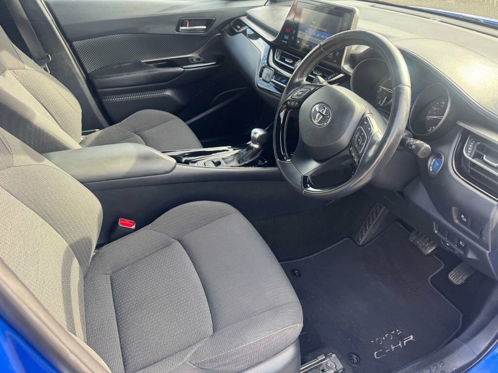 Toyota C-Hr Dynamic Blue #13