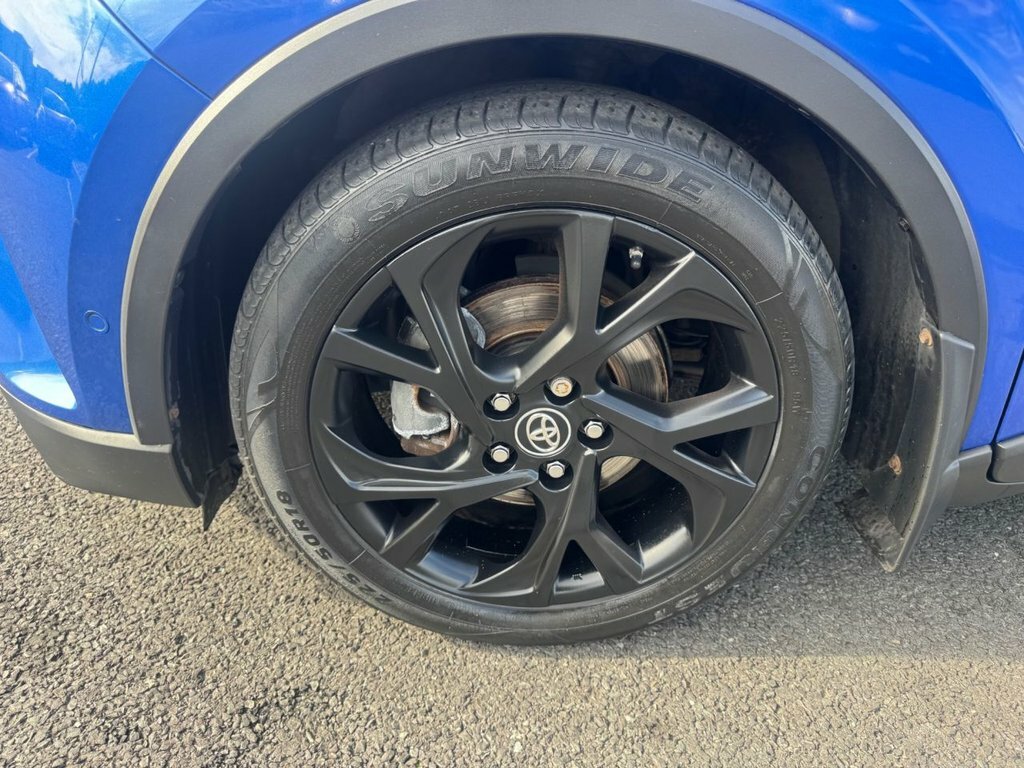 Toyota C-Hr Dynamic Blue #9