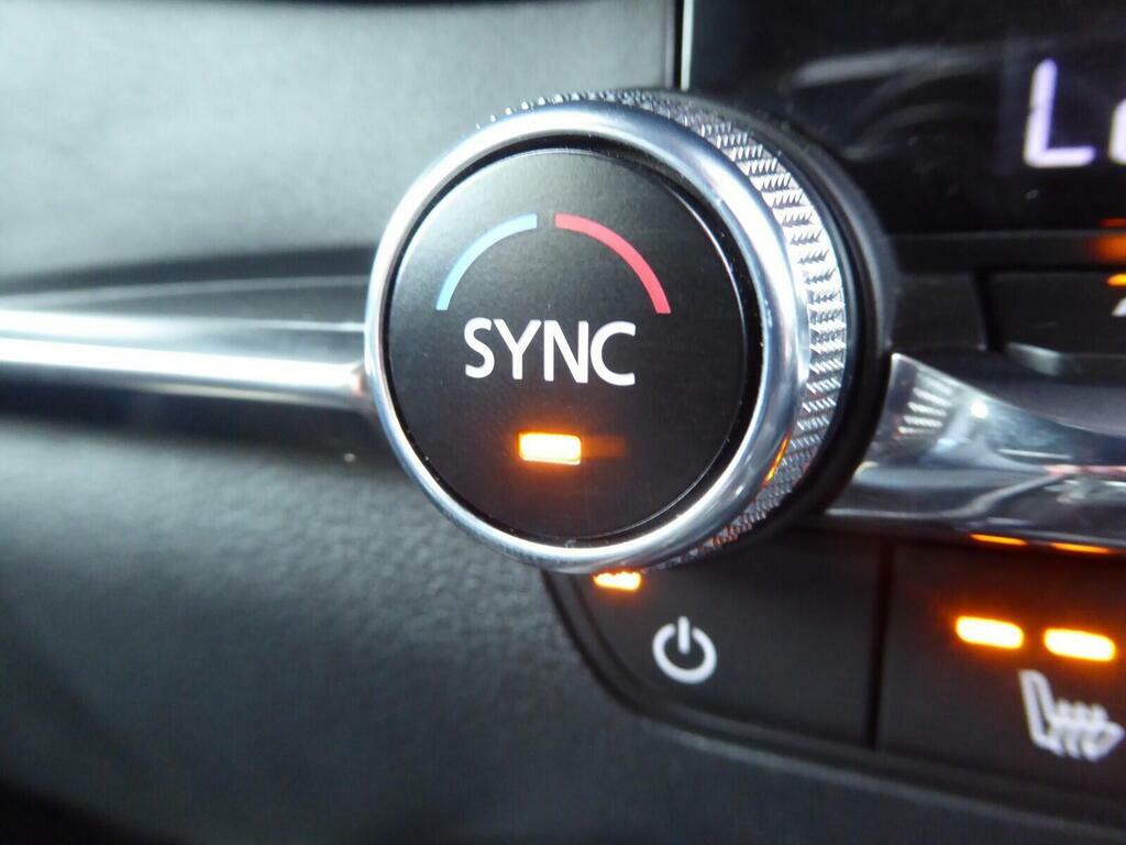 Mazda 3 Exclusive-line Mhev White #33