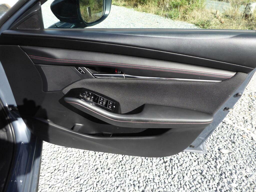 Mazda 3 Exclusive-line Mhev White #58