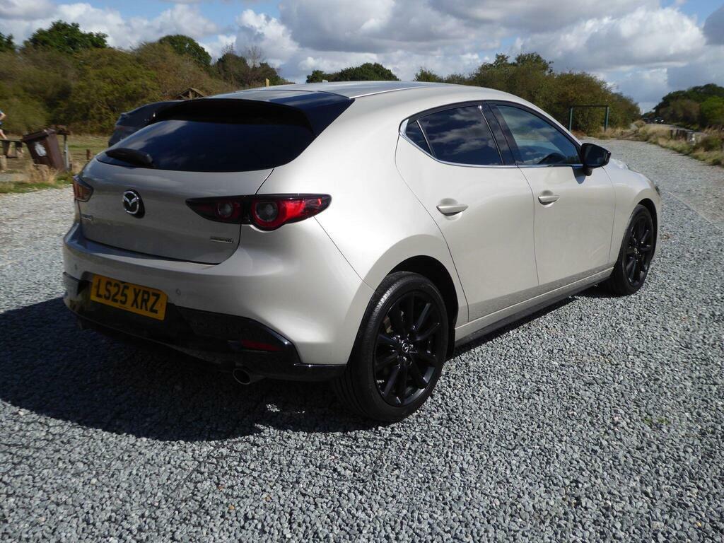 Mazda 3 2.5 E-skyactiv G Mhev 140 Homura  #9