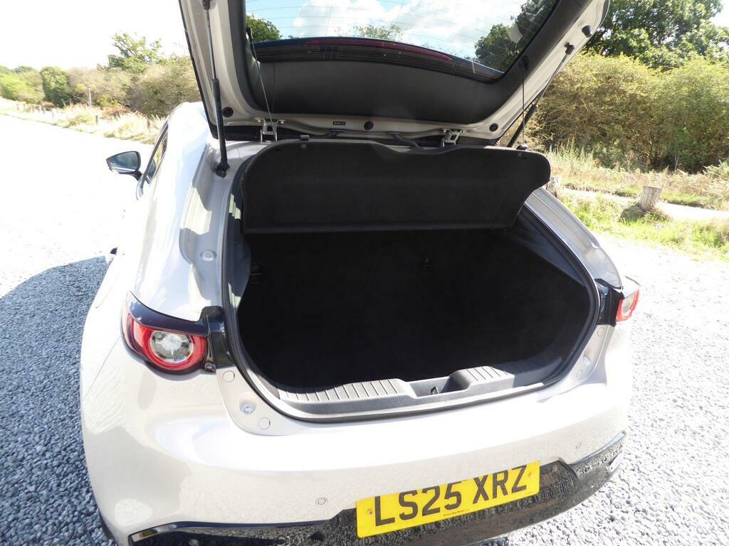 Mazda 3 2.5 E-skyactiv G Mhev 140 Homura  #12