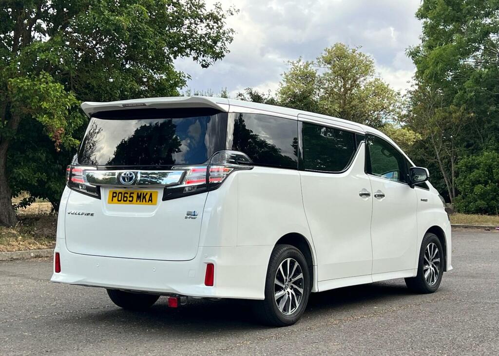 Toyota Vellfire Mpv 2.5 Hybrid Luxury Mpv E-cvt 201665 White #6