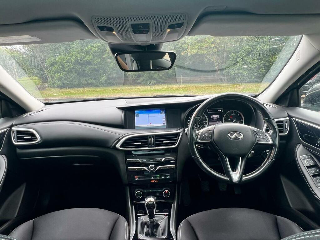 Infiniti Q30 1.5D Premium Euro 6 Ss Grey #3