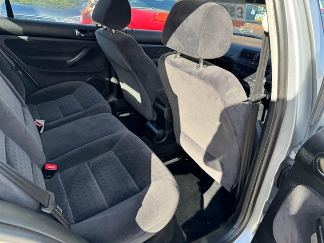 Volkswagen Golf 1.6 Se Silver #38