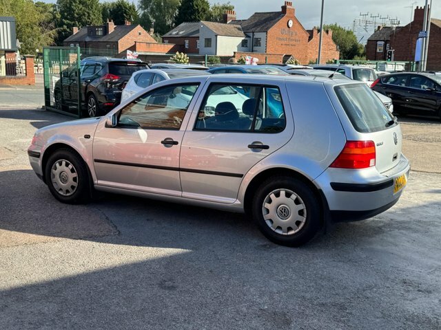 Volkswagen Golf 1.6 Se Silver #25