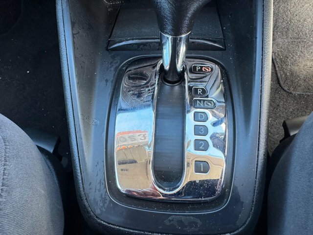 Volkswagen Golf 1.6 Se Silver #44