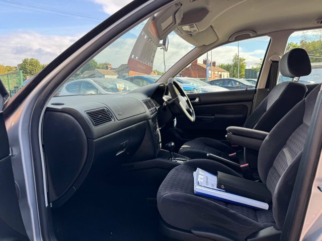 Volkswagen Golf 1.6 Se Silver #3