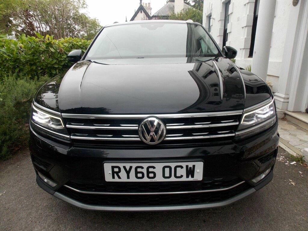 Volkswagen Tiguan 2.0 Tsi Bluemotion Tech Sel Dsg 4Motion Euro 6 S Black #4