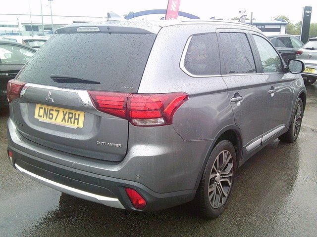 Mitsubishi Outlander 2.2 Di-d 3 Suv 4Wd Euro 6 Ss Grey #3